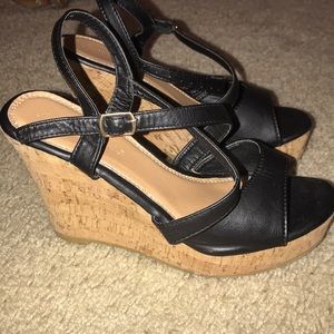 Cute black strap wedges!!!